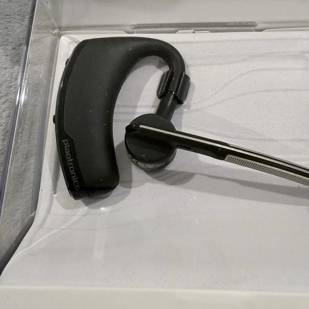 Plantronics Voyager Legend Wireless Bluetooth Headset Noise Canceling PBTLEGEND